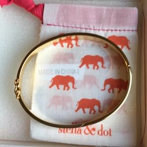 Stella&dot Engravable hinged bracelet